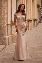 Load image into Gallery viewer, La Femme Mother of the Bride Style 27989