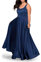 Load image into Gallery viewer, La Femme Plus Size Dress Style 28879