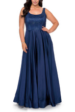Load image into Gallery viewer, La Femme Plus Size Dress Style 28879