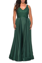 Load image into Gallery viewer, La Femme Plus Size Dress Style 29004