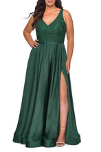 Load image into Gallery viewer, La Femme Plus Size Dress Style 29004
