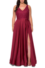 Load image into Gallery viewer, La Femme Plus Size Dress Style 29004