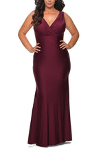 Load image into Gallery viewer, La Femme Plus Size Dress Style 29016