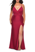 Load image into Gallery viewer, La Femme Plus Size Dress Style 29022