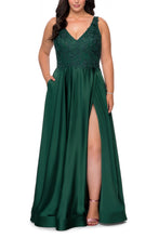 Load image into Gallery viewer, La Femme Plus Size Dress Style 29039