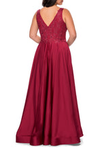 Load image into Gallery viewer, La Femme Plus Size Dress Style 29039