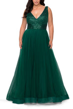 Load image into Gallery viewer, La Femme Plus Size Dress Style 29045