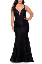 Load image into Gallery viewer, La Femme Plus Size Dress Style 29052