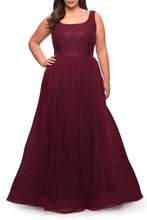 Load image into Gallery viewer, La Femme Plus Size Dress 29070