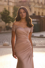 Load image into Gallery viewer, La Femme Mother Of The Bride Style 30199