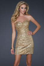 Load image into Gallery viewer, La Femme Homecoming Dress Style 17039
