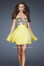 Load image into Gallery viewer, La Femme Homecoming Dress Style 18445
