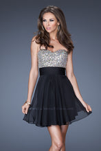 Load image into Gallery viewer, La Femme Homecoming Dress Style 19441