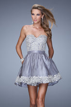 Load image into Gallery viewer, La Femme Homecoming Dress Style 21306