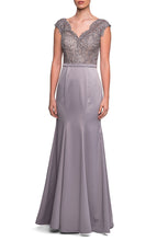 Load image into Gallery viewer, La Femme Mother of the Bride Dress Style 21702