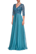 Load image into Gallery viewer, La Femme Mother of the Bride Dress Style 22031