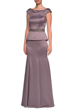 Load image into Gallery viewer, La Femme Mother of the Bride Dress Style 23020