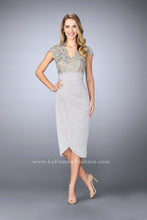 Load image into Gallery viewer, La Femme Mother of the Bride Dress Style 23124