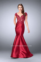Load image into Gallery viewer, La Femme Prom Dress Style 23960