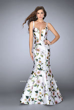 Load image into Gallery viewer, La Femme Prom Dress Style 24589