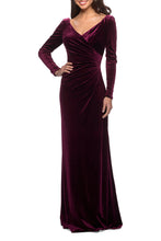 Load image into Gallery viewer, La Femme Mother of the Bride Style 25207