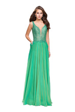 Load image into Gallery viewer, La Femme Prom Dress Style 25513