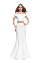Load image into Gallery viewer, La Femme Prom Dress Style 25578