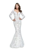 Load image into Gallery viewer, La Femme Prom Dress Style 25607