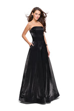 Load image into Gallery viewer, La Femme Prom Dress Style 25638