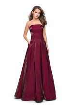Load image into Gallery viewer, La Femme Prom Dress Style 25638