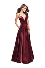 Load image into Gallery viewer, La Femme Prom Dress Style 25670