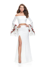 Load image into Gallery viewer, La Femme Prom Dress Style 25741