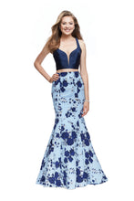 Load image into Gallery viewer, La Femme Prom Dress Style 25756