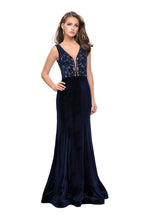 Load image into Gallery viewer, La Femme Prom Dress Style 25824