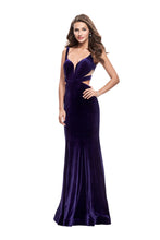 Load image into Gallery viewer, La Femme Prom Dress Style 25866