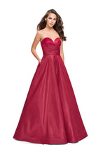 Load image into Gallery viewer, La Femme Prom Dress Style 25953