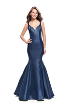 Load image into Gallery viewer, La Femme Prom Dress Style 25972