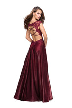 Load image into Gallery viewer, La Femme Prom Dress Style 25973
