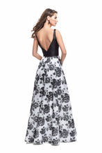 Load image into Gallery viewer, La Femme Prom Dress Style 25976