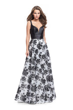 Load image into Gallery viewer, La Femme Prom Dress Style 25976