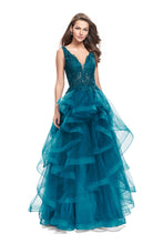 Load image into Gallery viewer, La Femme Gigi Prom Dress Style 25982