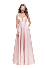 Load image into Gallery viewer, La Femme Prom Dress Style 26015
