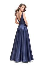 Load image into Gallery viewer, La Femme Prom Dress Style 26015