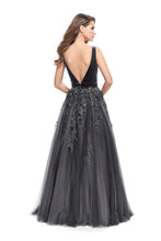 Load image into Gallery viewer, La Femme Gigi Prom Dress Style 26382