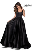Load image into Gallery viewer, La Femme Prom Style 28281
